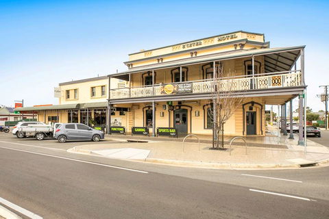 Nightcap At Exeter Hotel - Perisher Accommodation 0