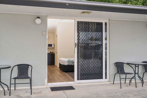 Caboolture Central Motor Inn, SureStay Collection - Perisher Accommodation 12