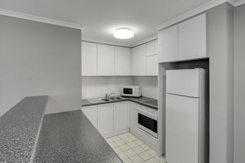 Adina Serviced Apartments Canberra James Court - Perisher Accommodation 1