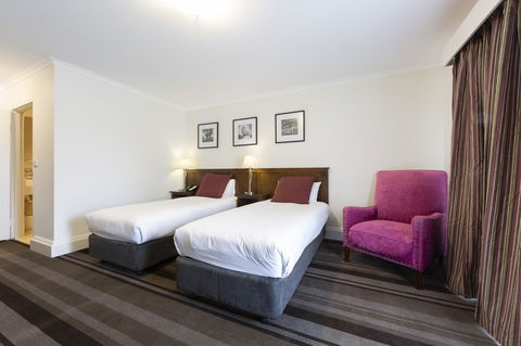 Mercure Canberra - Perisher Accommodation 8