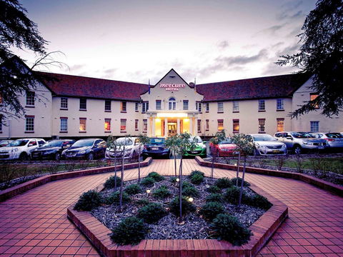 Mercure Canberra - Perisher Accommodation 0