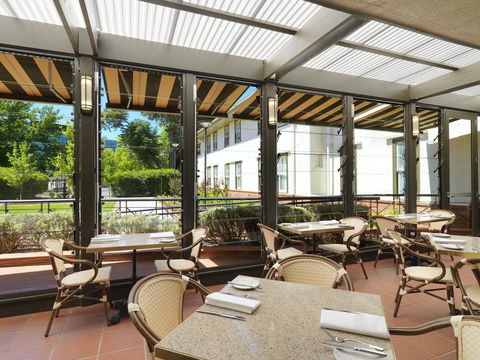 Hotel Kurrajong Canberra - Perisher Accommodation 24