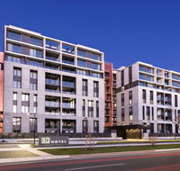 Deco Hotel Canberra - Perisher Accommodation