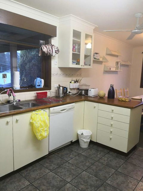 Space And Quiet Safe Room Canberra - Perisher Accommodation 8