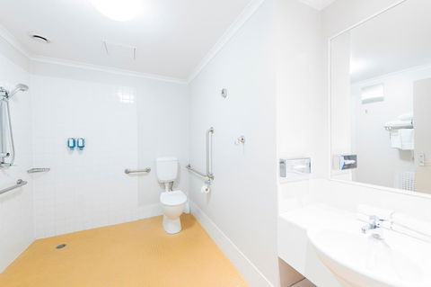 The Woden Hotel - Perisher Accommodation 6