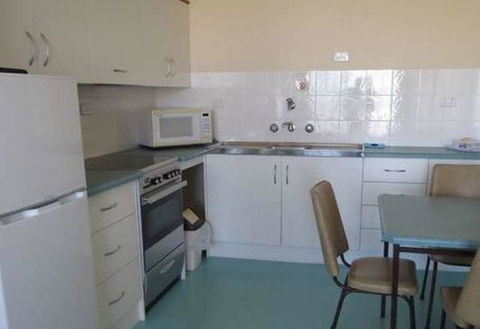 Stansbury Holiday Motel - Perisher Accommodation 24