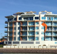 Wallaroo Marina Waterfront Luxe Apartment - Perisher Accommodation