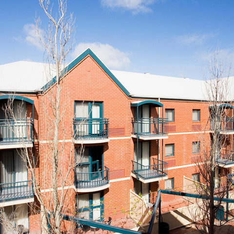 BreakFree Adelaide - Perisher Accommodation 4