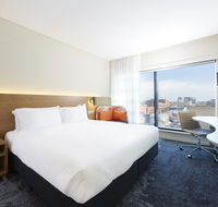 Holiday Inn Express Adelaide City Centre - Perisher Accommodation