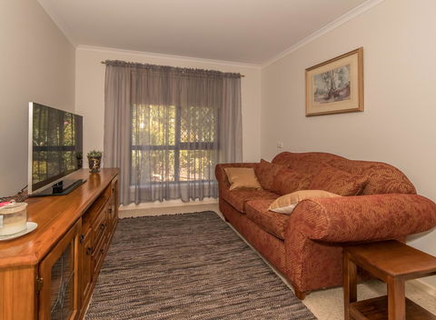 Tanunda\'s Magpie House - Perisher Accommodation 9