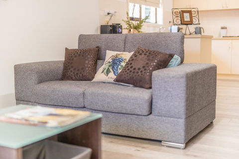 Tanunda\'s Magpie House - Perisher Accommodation 0