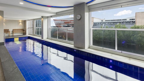 Oaks Adelaide Embassy Suites - Perisher Accommodation 7