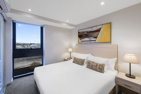 IStay Precinct Adelaide - Perisher Accommodation 1