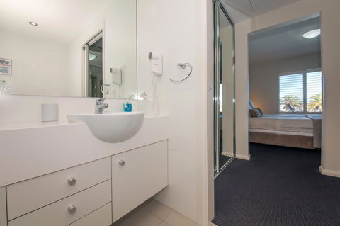 Pacific Blue 278-265 Sandy Pt Rd- Dual Key Access, Wifi, Linen And Air Conditioning - Perisher Accommodation 12