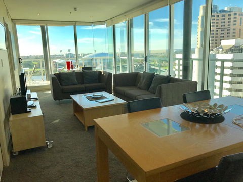 Adelaide DressCircle Apartments - North Terrace - Perisher Accommodation 9