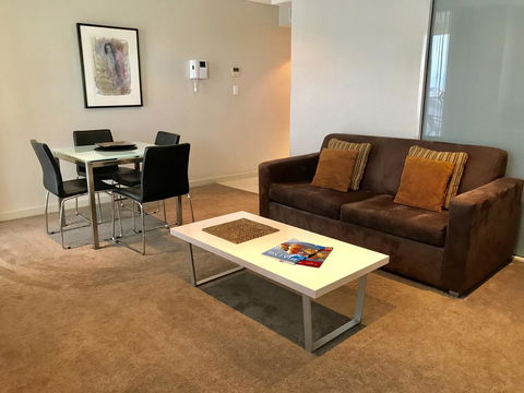 Adelaide DressCircle Apartments - North Terrace - Perisher Accommodation 10