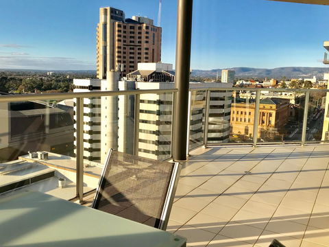 Adelaide DressCircle Apartments - North Terrace - Perisher Accommodation 4