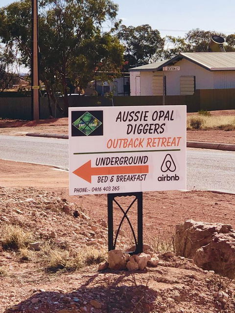 Aussie Opal Diggers Outback Retreat-Undergound - Perisher Accommodation 24