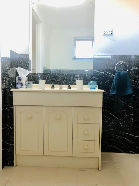 Aussie Opal Diggers Outback Retreat-Undergound - Perisher Accommodation 20