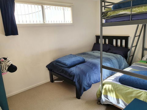 Explore Adelaide, Gawler, The Barossa And Clare Valleys All-in-one - Perisher Accommodation 5