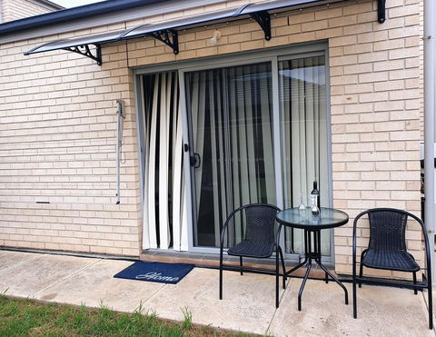 Explore Adelaide, Gawler, The Barossa And Clare Valleys All-in-one - Perisher Accommodation 14
