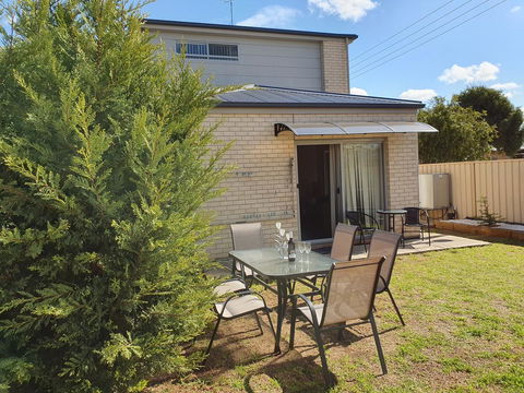 Explore Adelaide, Gawler, The Barossa And Clare Valleys All-in-one - Perisher Accommodation 13