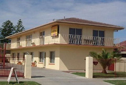 Esplanade Apartments At West Beach - Perisher Accommodation 1