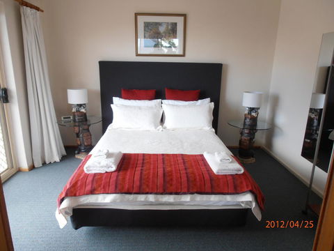 Esplanade Apartments At West Beach - Perisher Accommodation 10