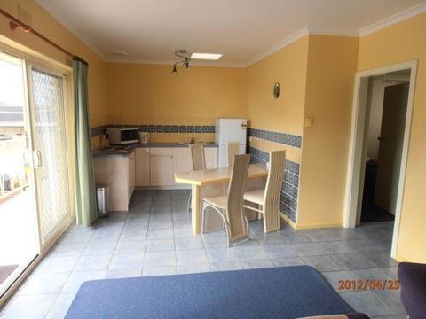 Esplanade Apartments At West Beach - Perisher Accommodation 6