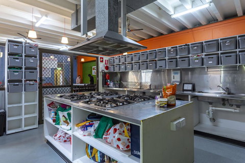 Tequila Sunrise Hostel Adelaide - Perisher Accommodation 10