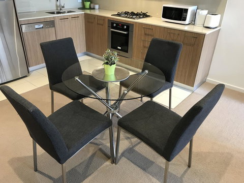 Ther-Rich 2Brm CBD Apartment - Perisher Accommodation 35