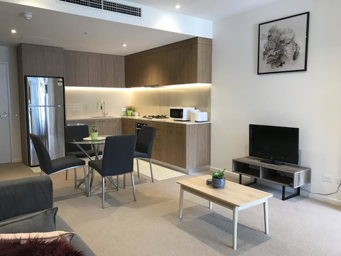Ther-Rich 2Brm CBD Apartment - Perisher Accommodation 40