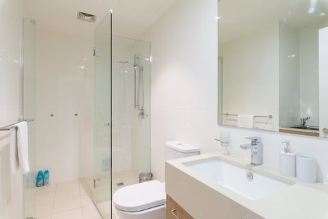 Ther-Rich 2Brm CBD Apartment - Perisher Accommodation 31