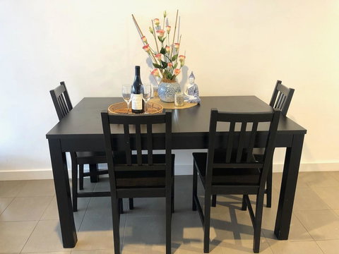 CENTRAL ESCAPE 2 BEDROOM @ ADELAIDE CBD - Perisher Accommodation 9