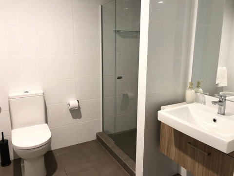 CENTRAL ESCAPE 2 BEDROOM @ ADELAIDE CBD - Perisher Accommodation 10