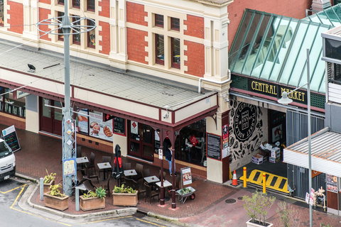 Stylish And Comfortable, Views Over Gouger St! - Perisher Accommodation 17