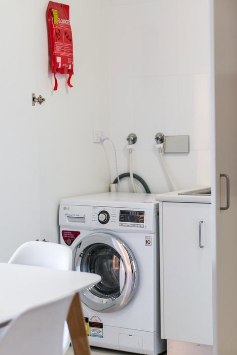 Stylish And Comfortable, Views Over Gouger St! - Perisher Accommodation 16