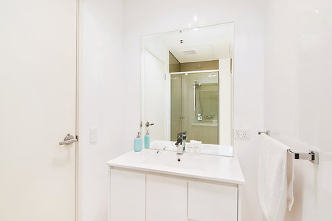 Stylish And Comfortable, Views Over Gouger St! - Perisher Accommodation 15