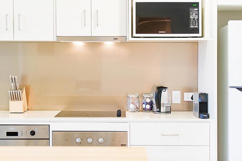 Stylish And Comfortable, Views Over Gouger St! - Perisher Accommodation 7