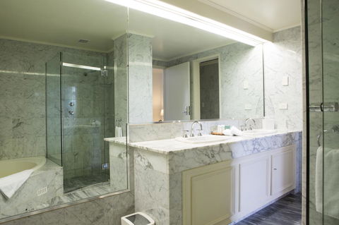 Hotel Richmond On Rundle Mall - Perisher Accommodation 24