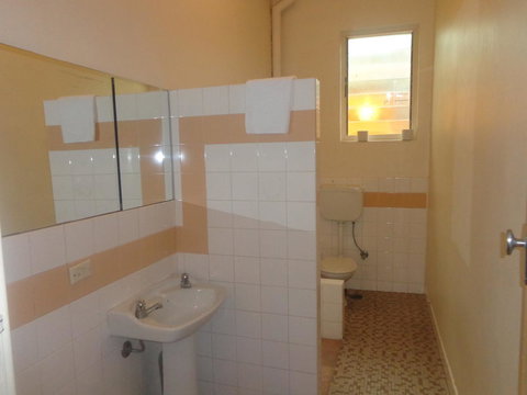 Adelaide Backpackers And Travellers Inn - Perisher Accommodation 44