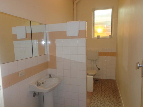 Adelaide Backpackers And Travellers Inn - Perisher Accommodation 7