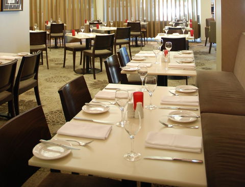 HotelMOTEL Adelaide - Perisher Accommodation 11