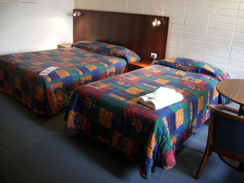 HotelMOTEL Adelaide - Perisher Accommodation 7