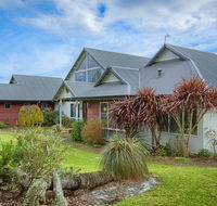 Glenelg on King Bed  Breakfast - Perisher Accommodation
