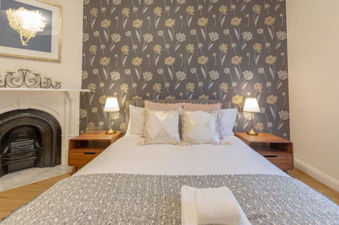 Heritage Townhouse Near Harbour Bridge - Perisher Accommodation 22