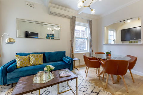 Heritage Townhouse Near Harbour Bridge - Perisher Accommodation 0