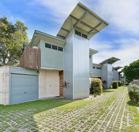 Sun Worship Eco Villas - Perisher Accommodation