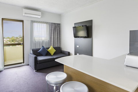 Metro Hotel Miranda - Perisher Accommodation 8