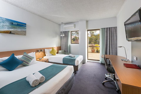Metro Hotel Miranda - Perisher Accommodation 0
